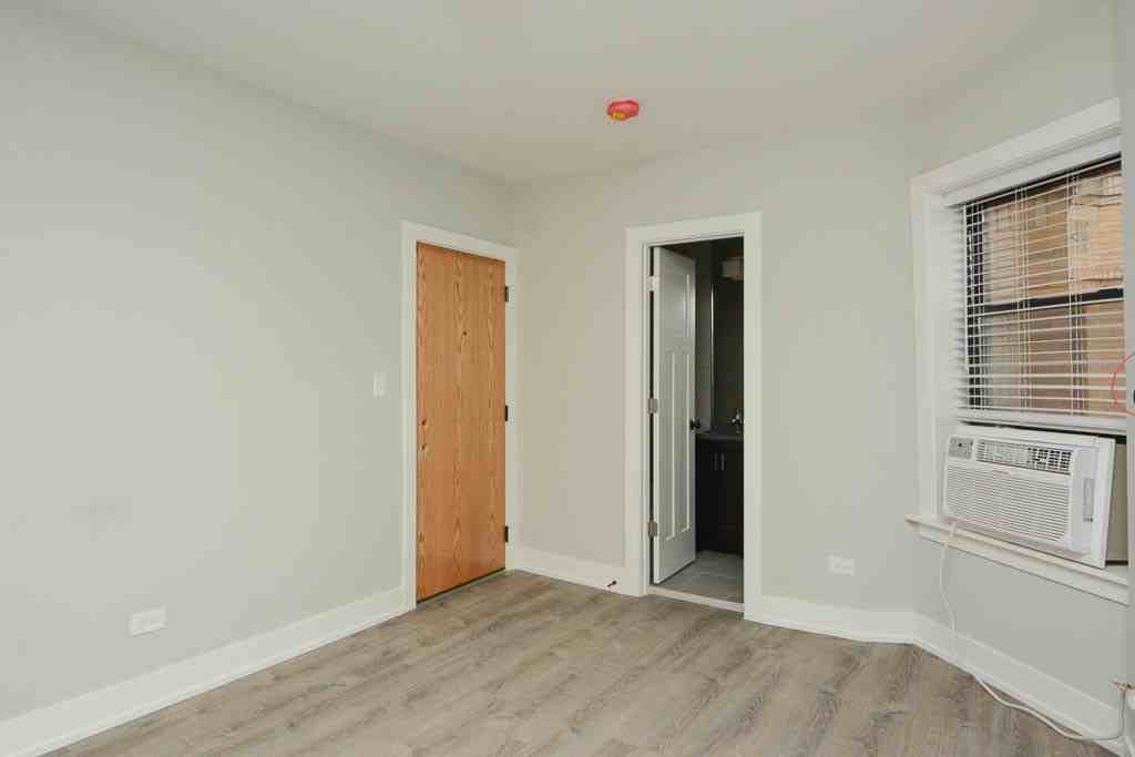 BELDEN + CLARK #B301 - Photo 6 of 15
