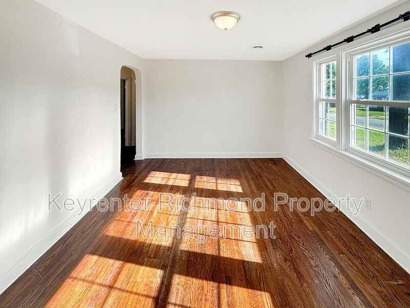 4608 Chipoax Ave - Photo 4 of 10