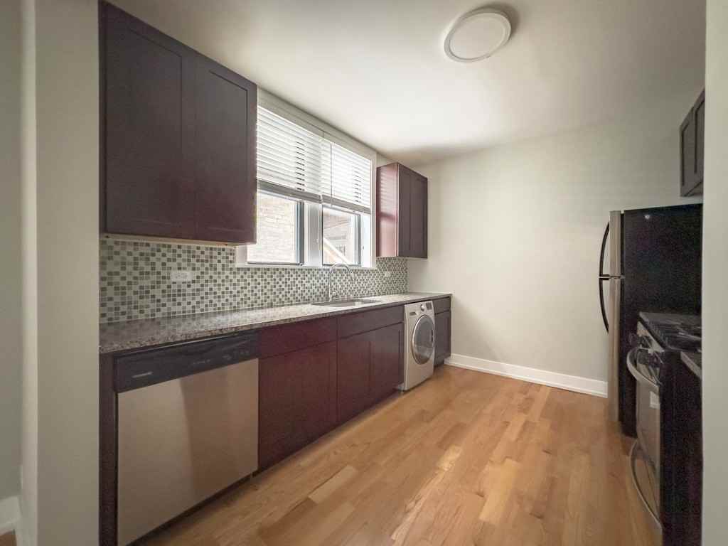 811 Elm St #210 - Photo 4 of 21