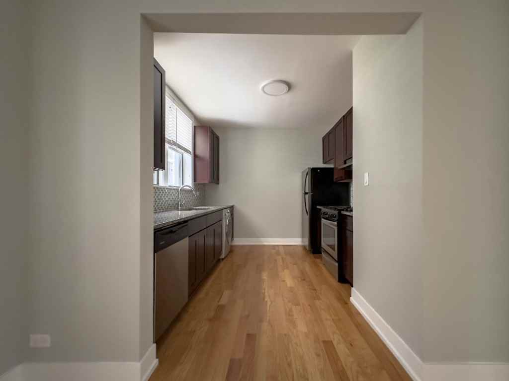 811 Elm St #210 - Photo 5 of 21