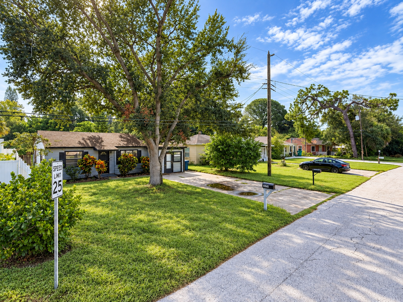 1791 Sylvan Dr - Photo 3 of 48
