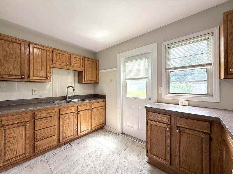 1791 Sylvan Dr - Photo 7 of 48