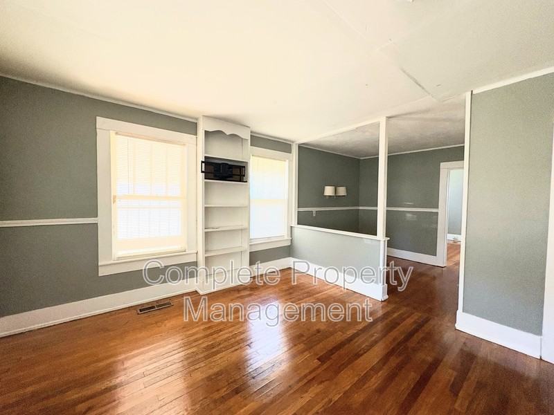 8149 1st Ave S - Photo 4 of 21