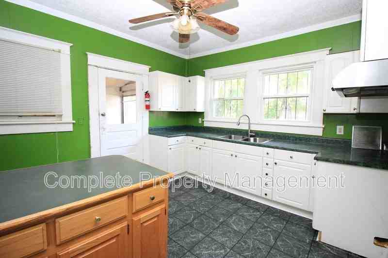 4629 Debardeleben Ave - Photo 4 of 10