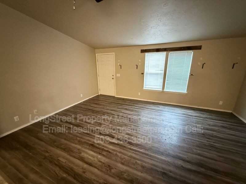 209 N 9th St - Photo 6 of 25