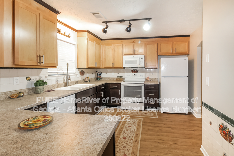 80 Forest Brook Dr - Photo 4 of 23