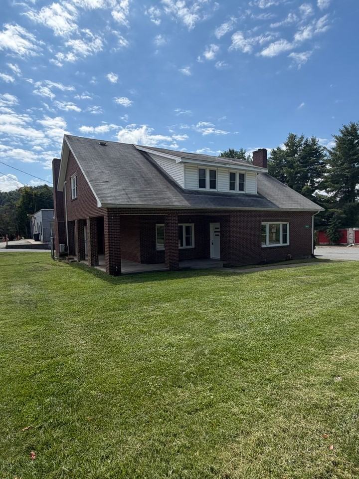 196 Perkinsville Dr