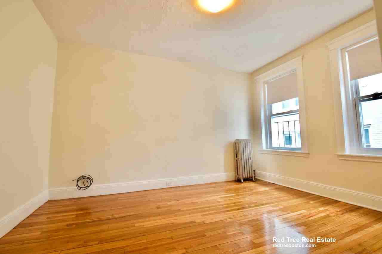 25 Walbridge St #18 - Photo 7 of 18