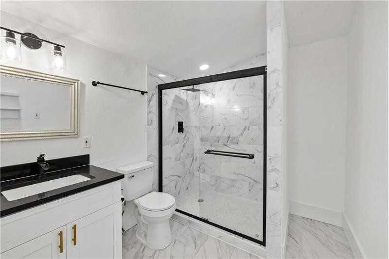 1804 Northwood Rd - Photo 3 of 39