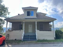 featured image of 941 Pine St