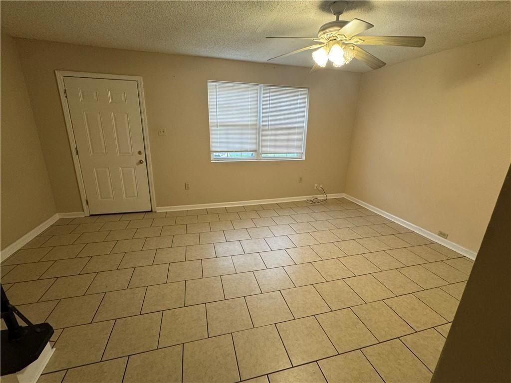 6221 Music St - Photo 4 of 6