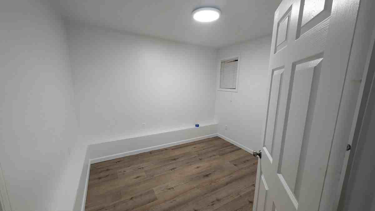 219 Schwerin St - Photo 2 of 8