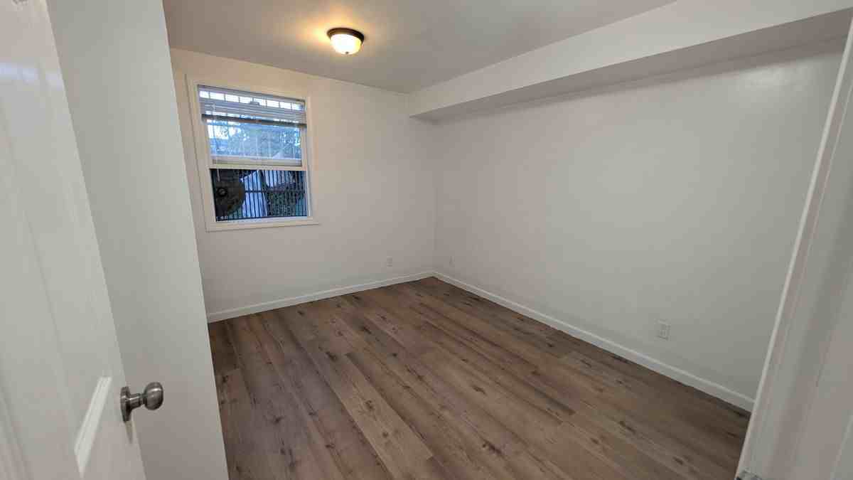 219 Schwerin St - Photo 3 of 8
