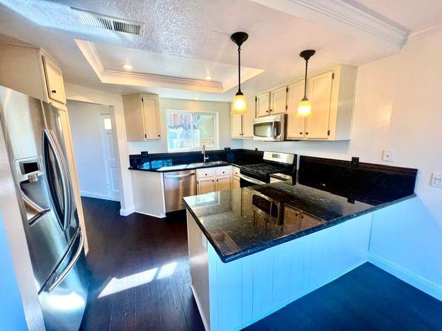 70 Meadowood - Photo 2 of 9
