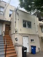 featured image of 943 E 213th St ##1
