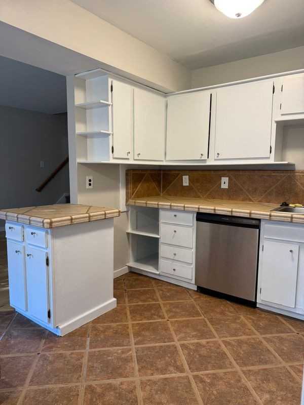 5200 Hilltop Dr - Photo 4 of 21