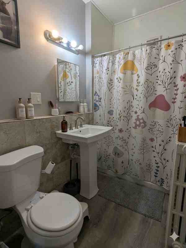 190 Enfield St - Photo 3 of 10