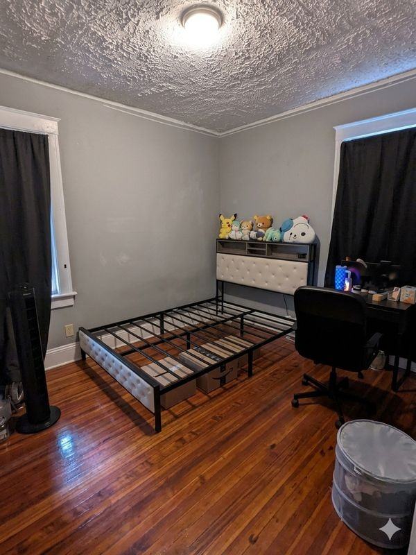 190 Enfield St - Photo 7 of 10