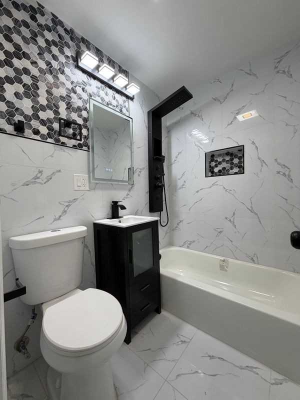 2401 Fillmore St - Photo 6 of 15