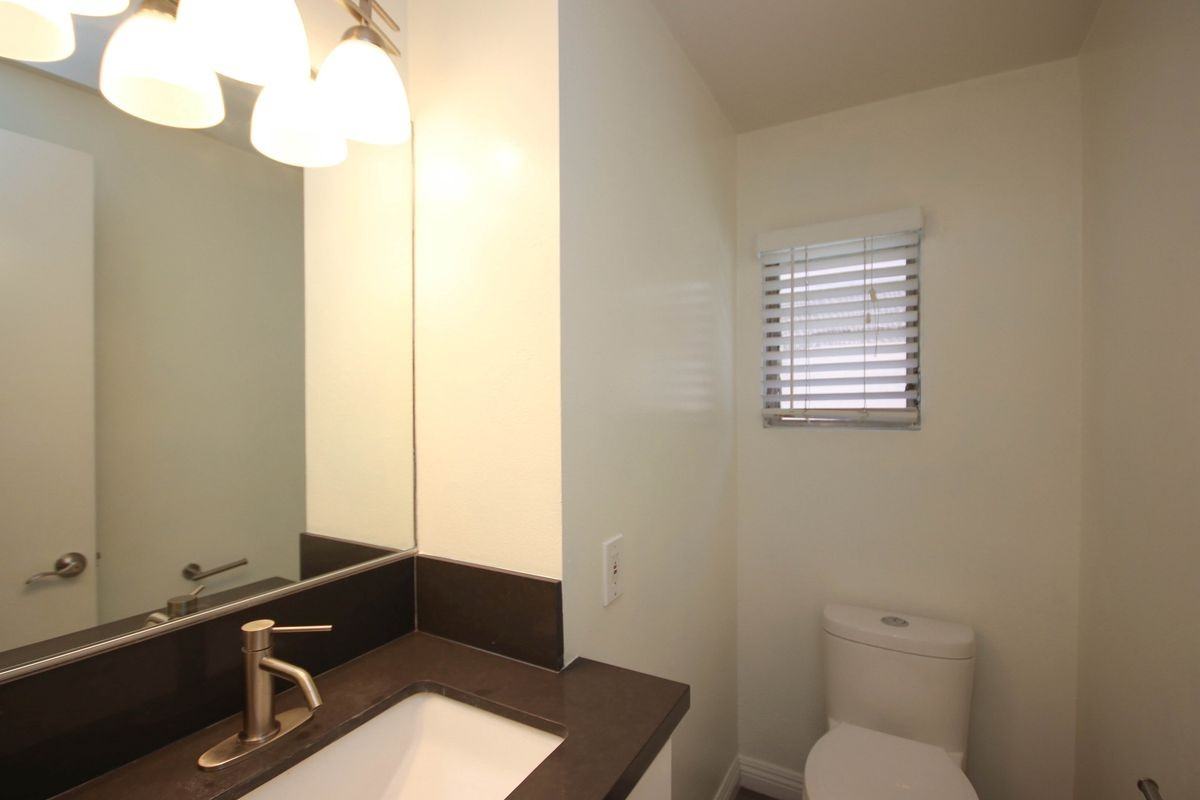 1508 Dixon St - Photo 7 of 14