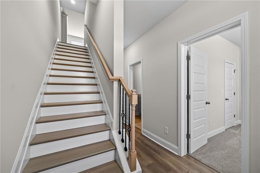 523 Fundao Ln - Photo 6 of 44