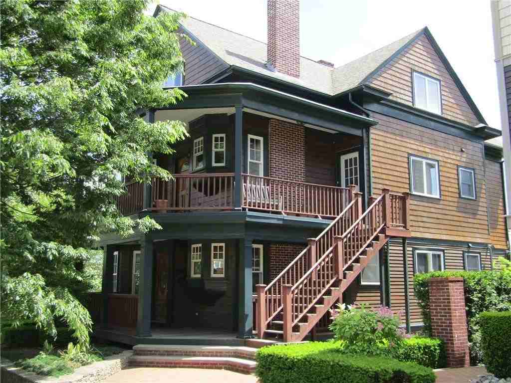 561 Hope St ##1 - Photo 2 of 20