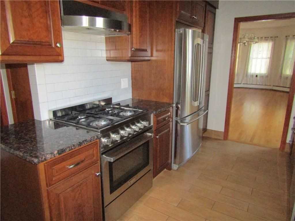 561 Hope St ##1 - Photo 3 of 20