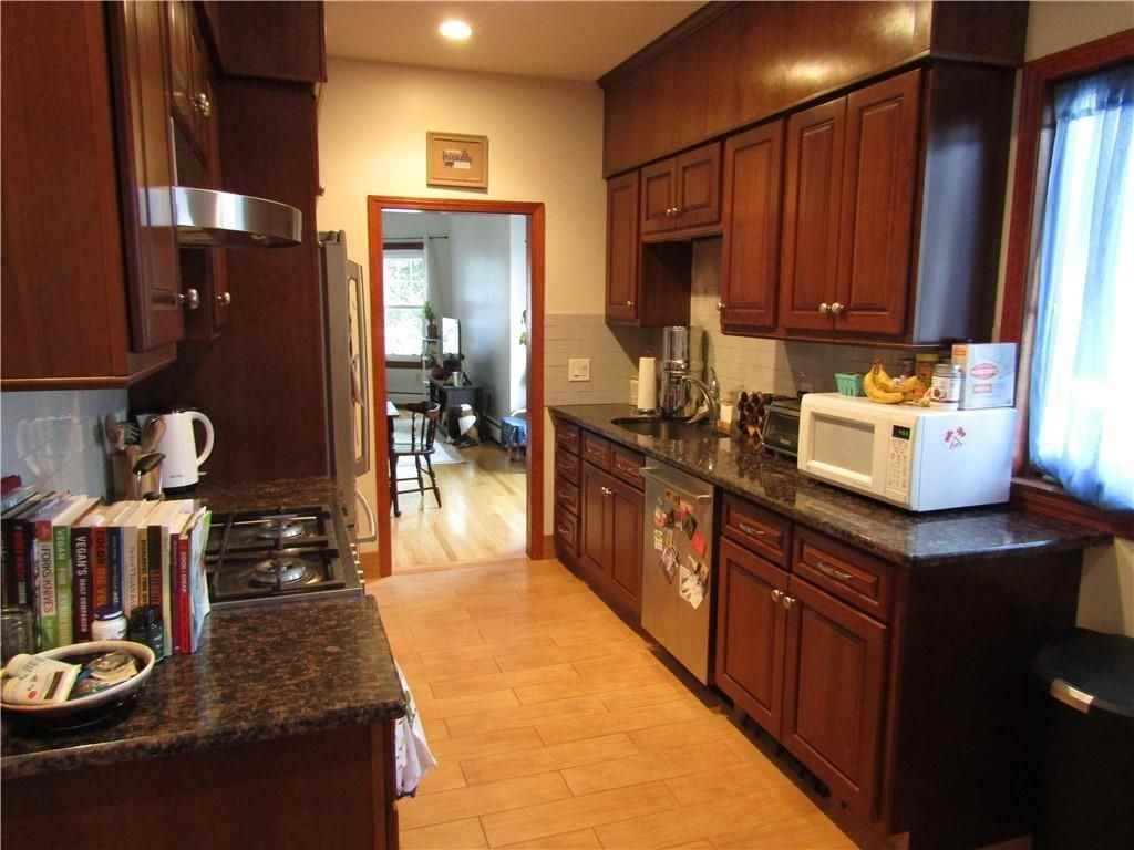 561 Hope St ##1 - Photo 7 of 20