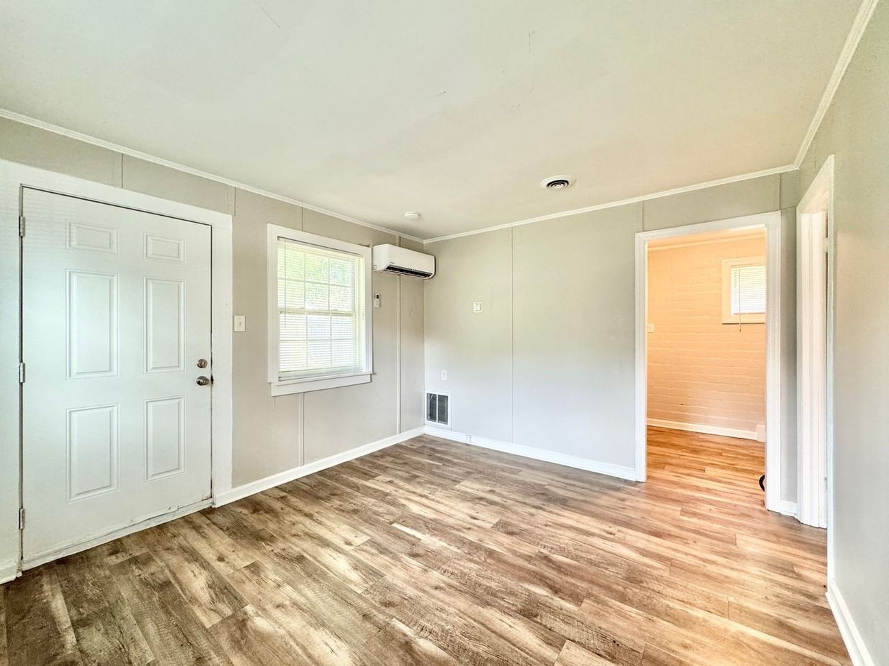 1007A Tuscaloosa St - Photo 3 of 10