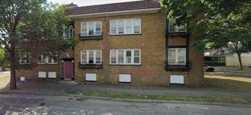 featured image of 1625 W Keefe Ave