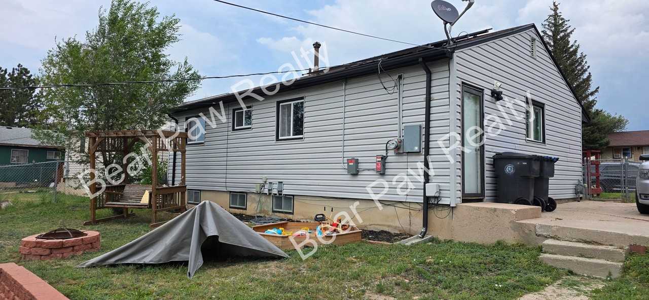 116 King Ct - Photo 2 of 21