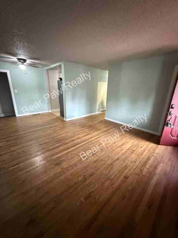 116 King Ct - Photo 4 of 21
