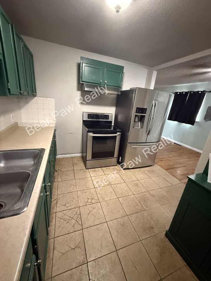 116 King Ct - Photo 6 of 21