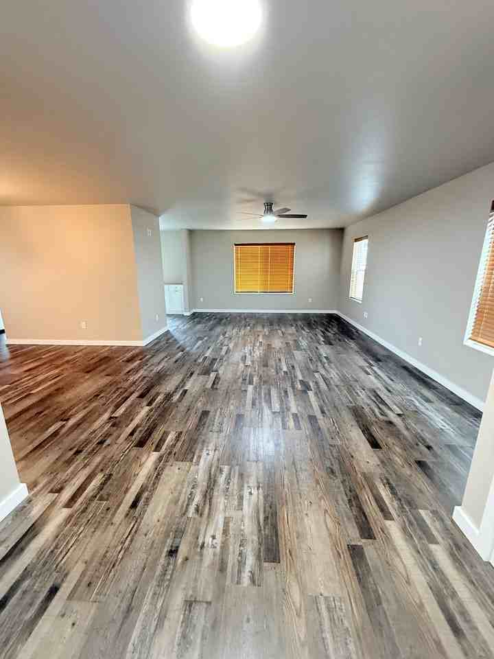 4250 Swift Ave Sw - Photo 7 of 25