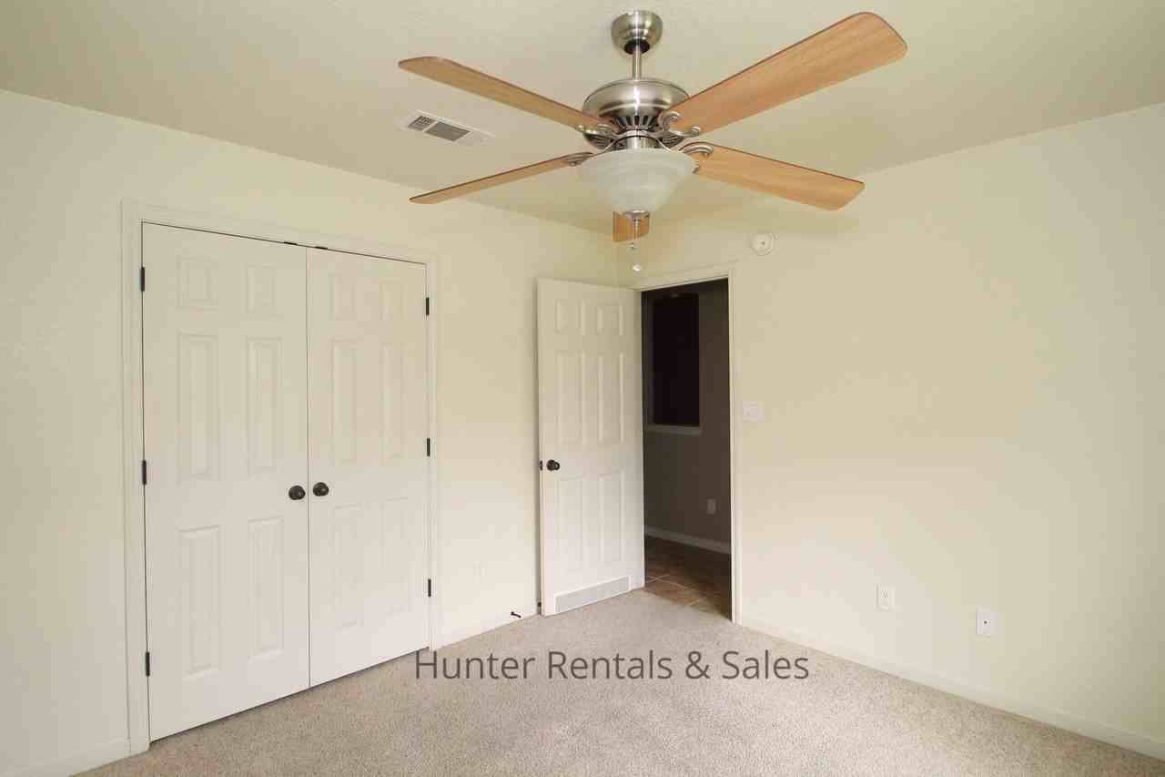 5703 Bald Ridge Ct - Photo 2 of 20