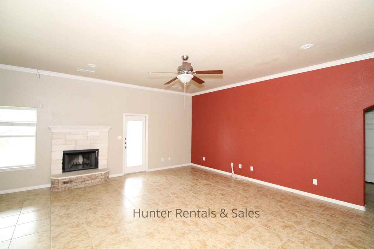 5703 Bald Ridge Ct - Photo 4 of 20