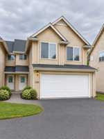 featured image of 2814 Queen St