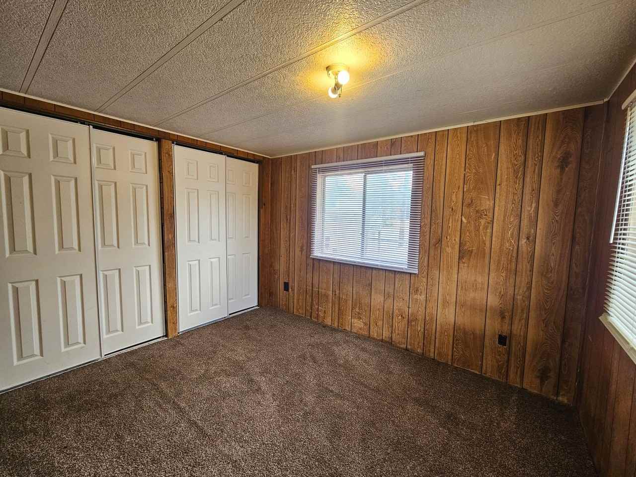97 N 6th Ave - Photo 4 of 6