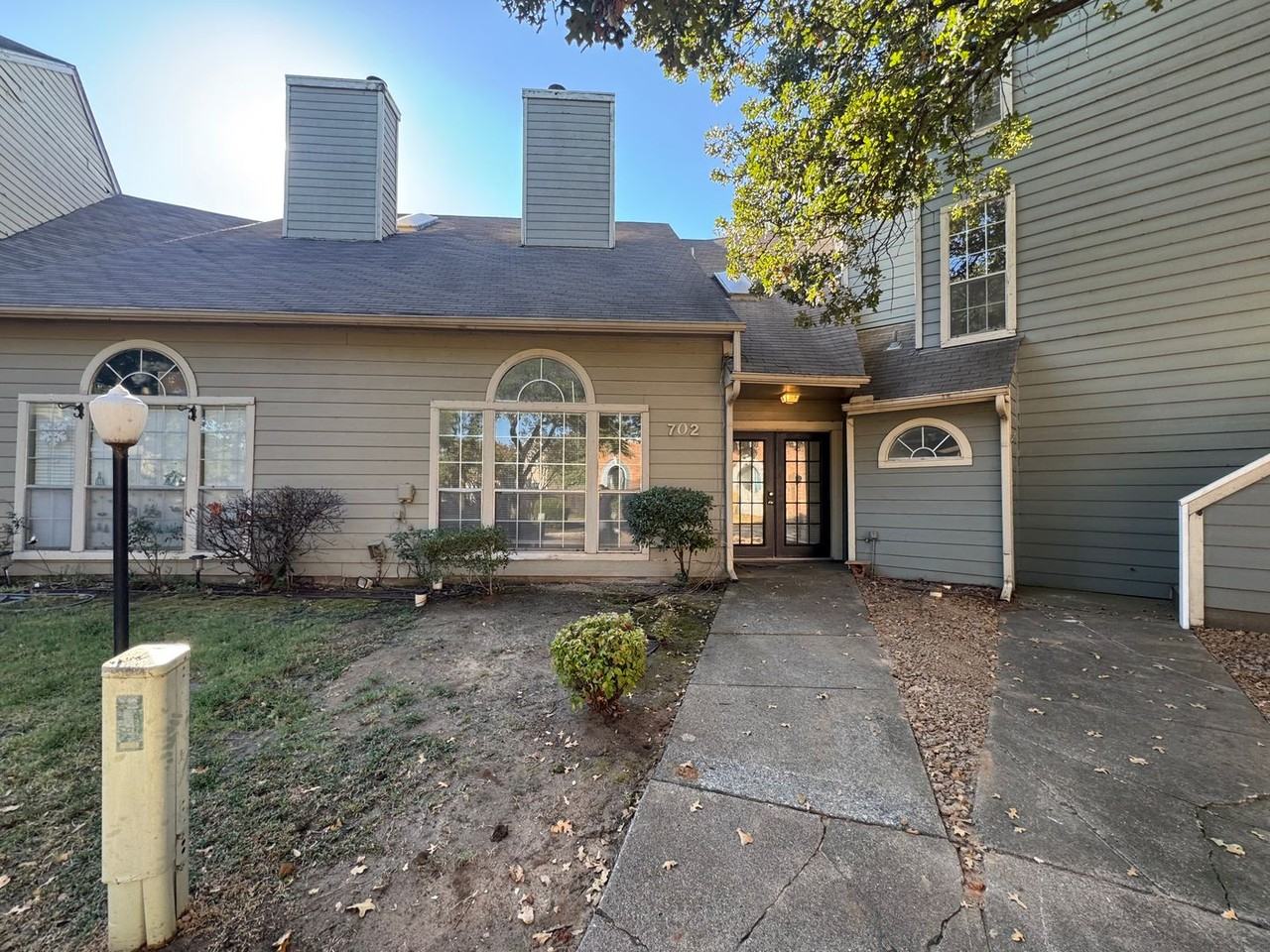 702 Bel Aire Crst - Photo 2 of 29