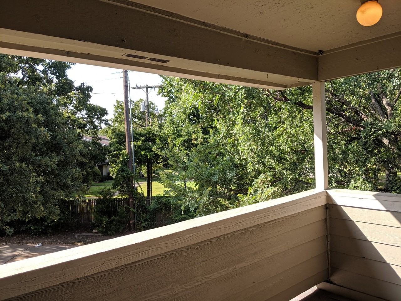 702 Bel Aire Crst - Photo 3 of 29