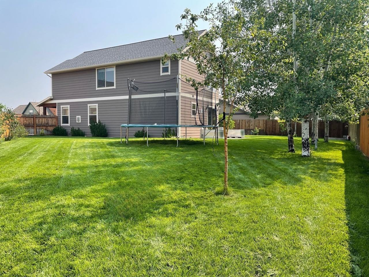 3814 Bur Ave - Photo 2 of 18