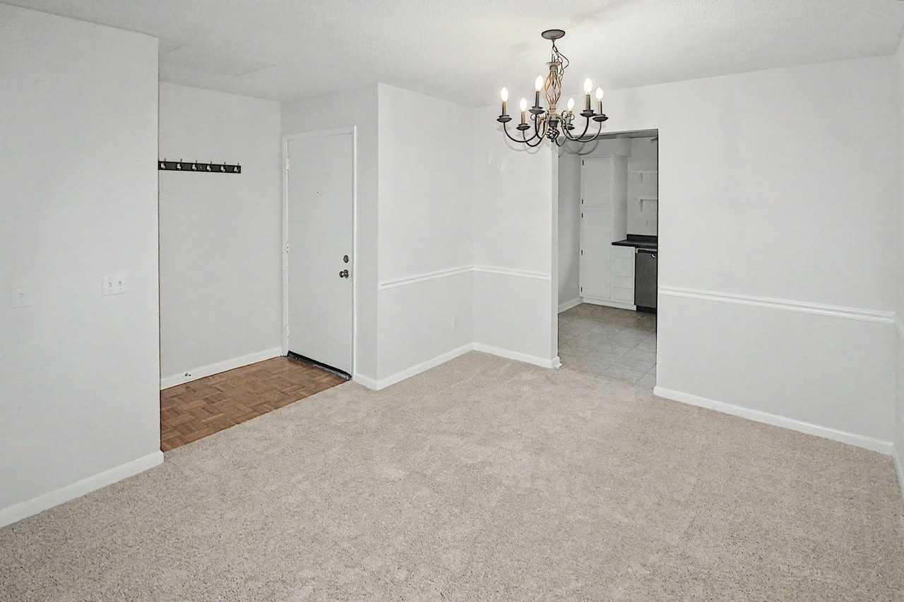 3200 Heathstead Pl #G - Photo 4 of 28