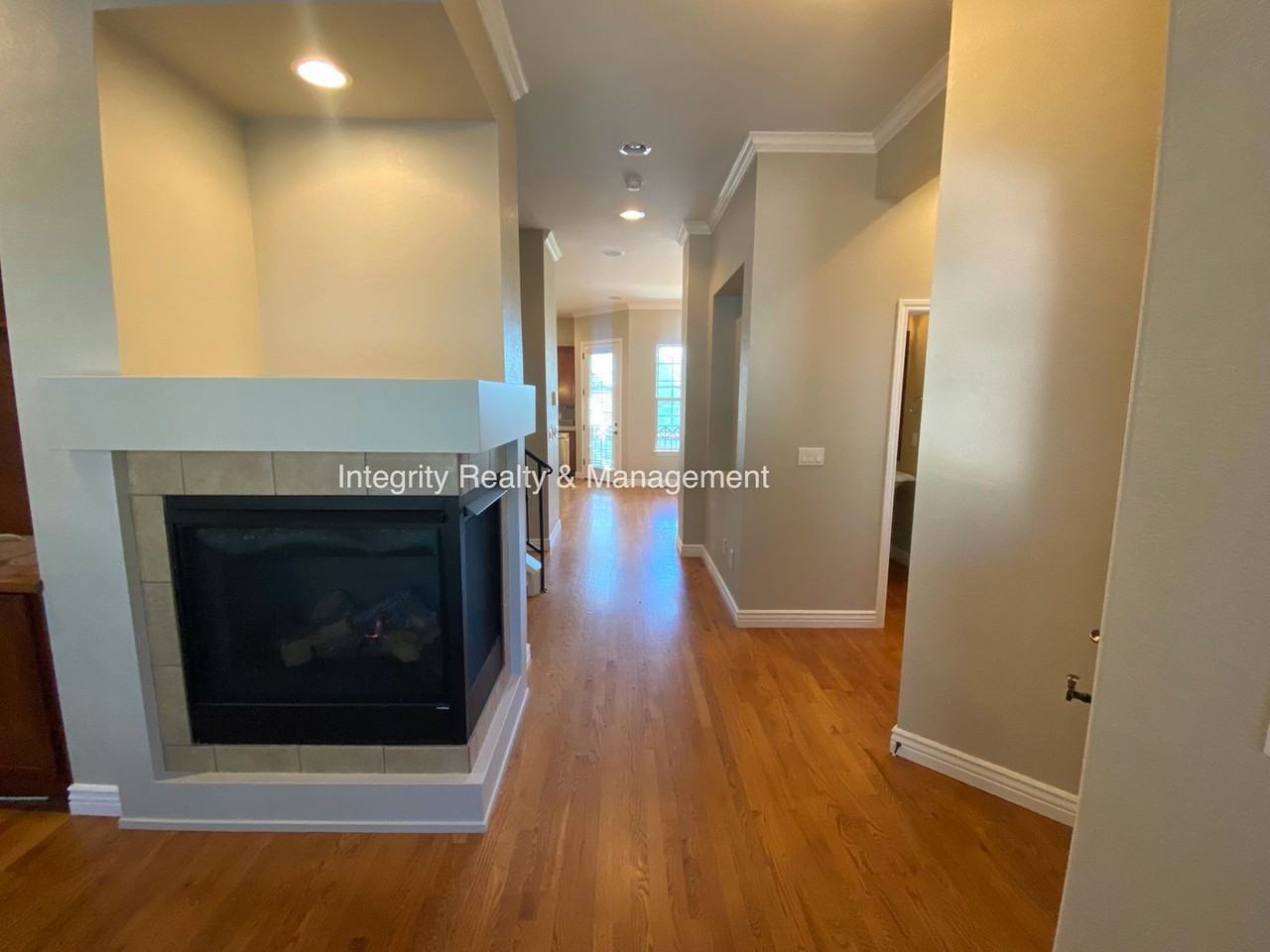 7840 Inverness Blvd - Photo 4 of 21