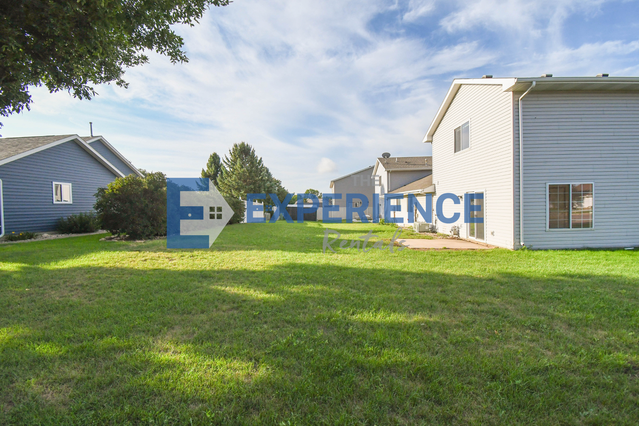 1600 S Campbell Trl - Photo 7 of 12