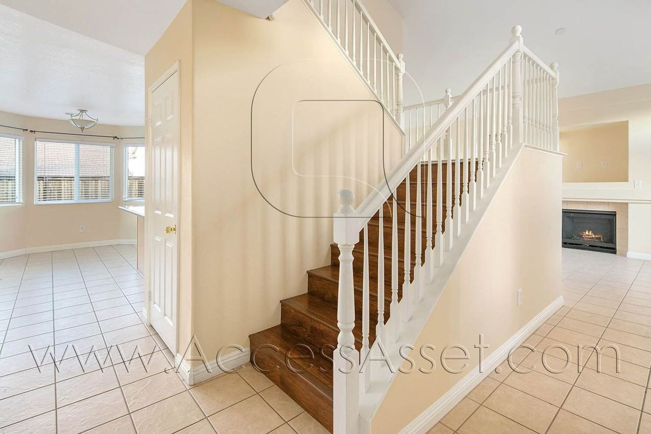 9383 Dragon Tree Dr - Photo 6 of 25