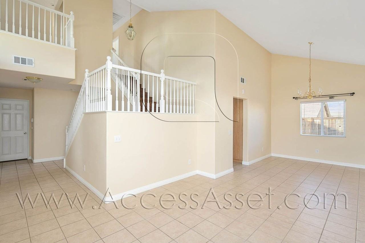 9383 Dragon Tree Dr - Photo 7 of 25