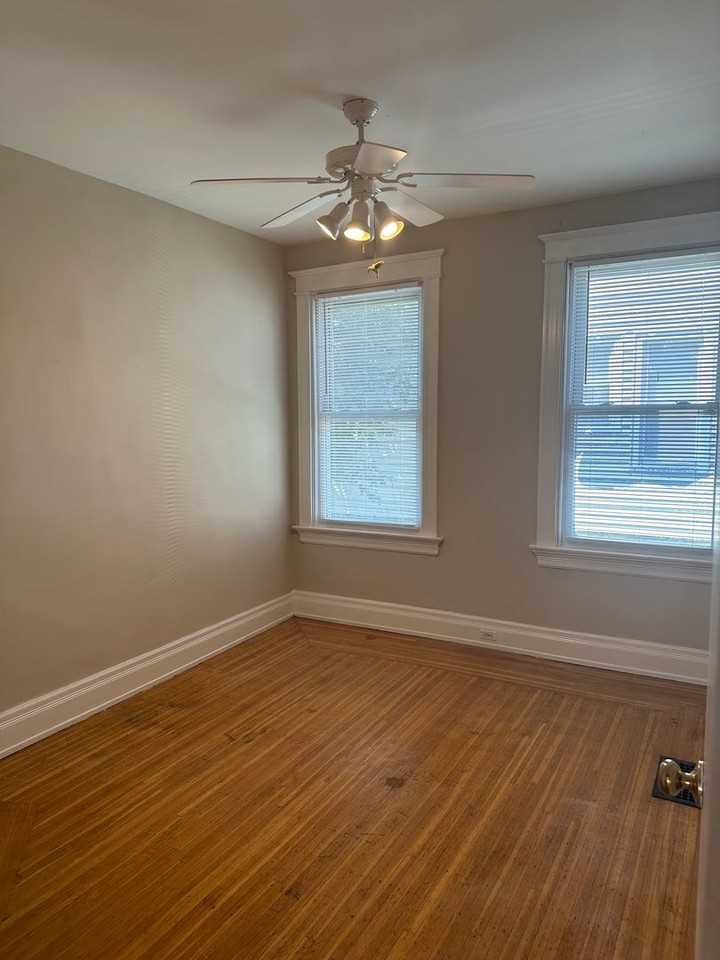 3926 Floral Ave - Photo 7 of 12