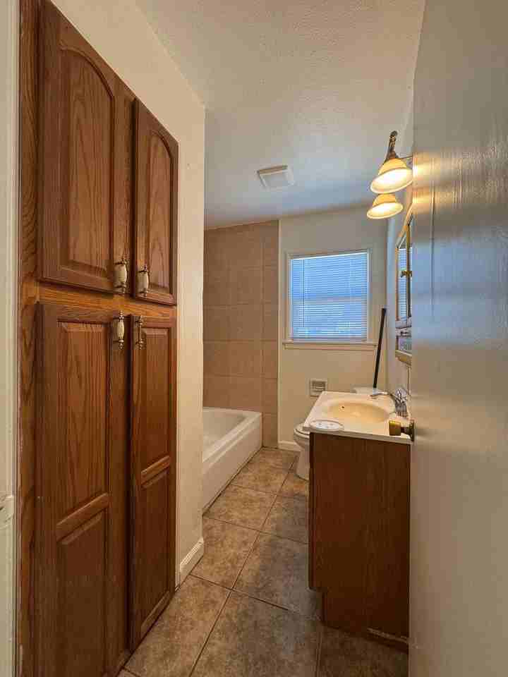 4551 39th Ave - Photo 7 of 9