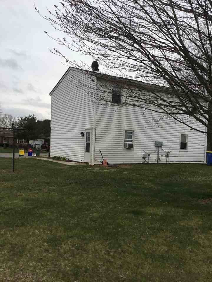 1497 Equestrian Dr - Photo 2 of 9