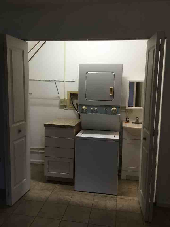 1497 Equestrian Dr - Photo 5 of 9